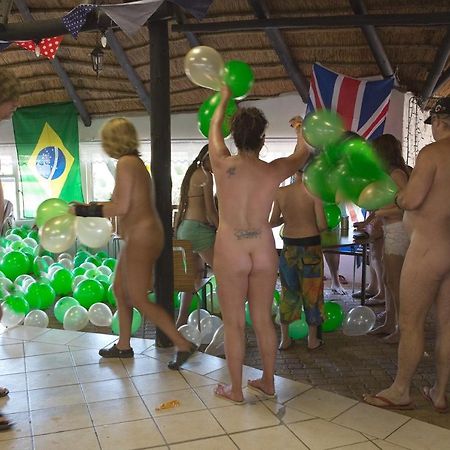 Suzie'S Loft - Nude - Suneden Family Naturist Resort بريتوريا المظهر الخارجي الصورة