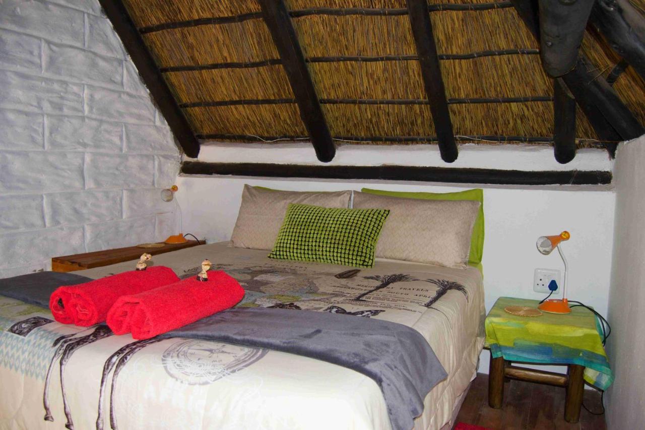 Suzie'S Loft - Nude - Suneden Family Naturist Resort بريتوريا المظهر الخارجي الصورة